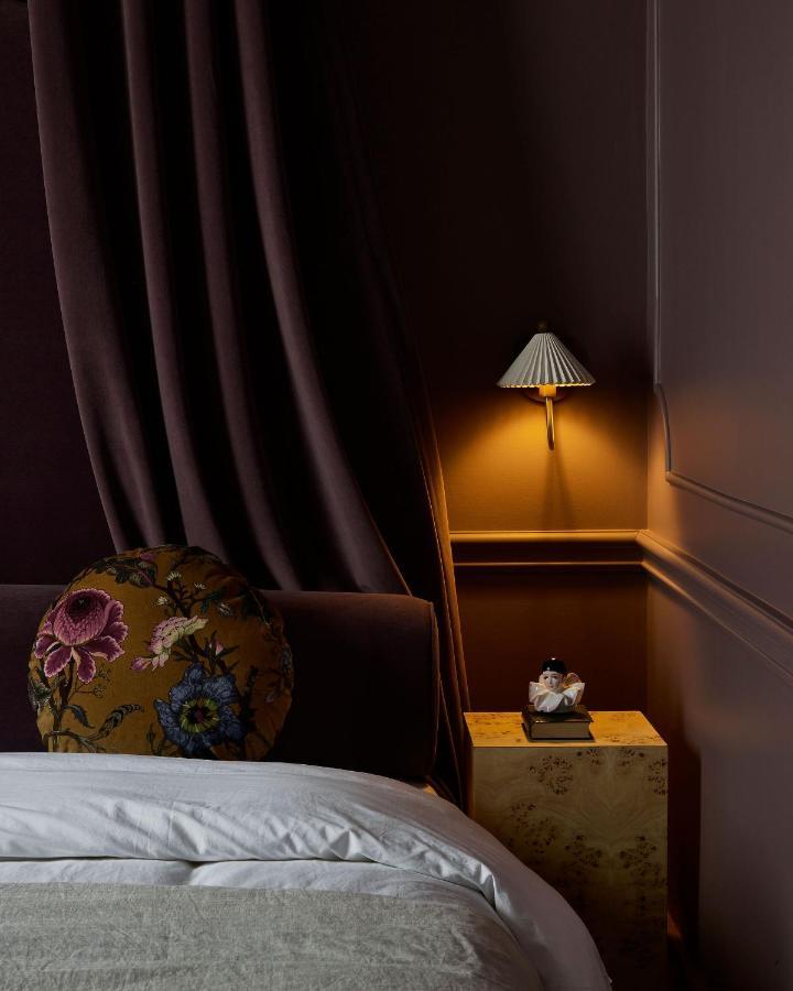 סטראטפורד Hotel Julie מראה חיצוני תמונה